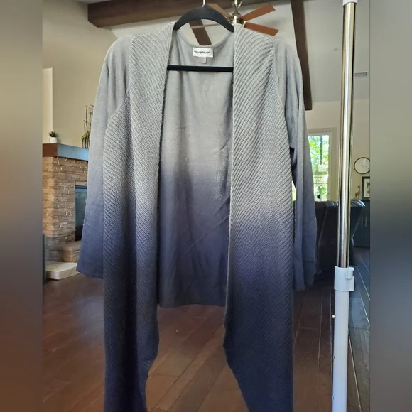 Gray and black ombre cardigan - Picture 12 of 12